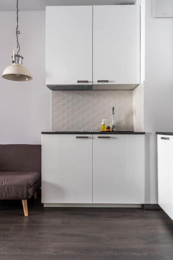 Golden Apartments Warsaw - Bright And Modern Apartments -Premium Building In Top Location- Solidarnosci Bagian luar foto