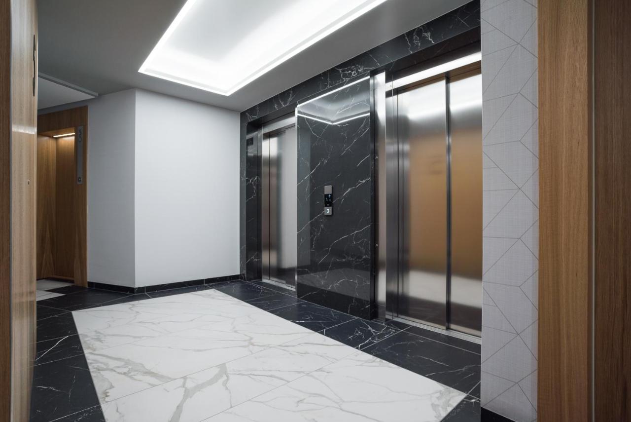 Golden Apartments Warsaw - Bright And Modern Apartments -Premium Building In Top Location- Solidarnosci Bagian luar foto