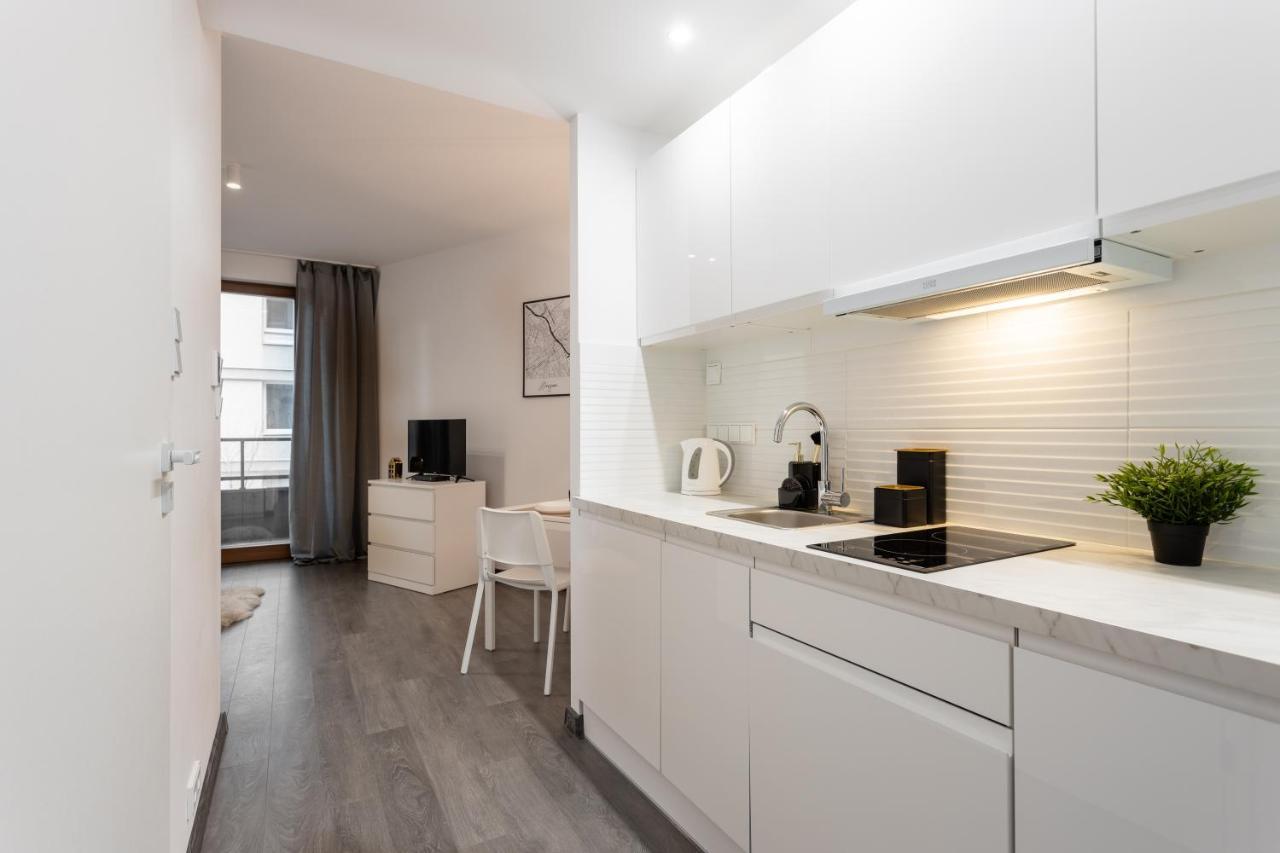 Golden Apartments Warsaw - Bright And Modern Apartments -Premium Building In Top Location- Solidarnosci Bagian luar foto